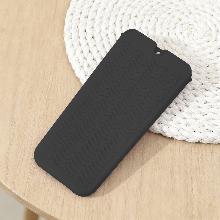 Black 2-in-1 Silicone Wave Anti-Scalding Mat & Pouch for Hair Tools (2-Pack) - Travel-Ready Heat-Resistant Hanging Storage Bag - Image 1
