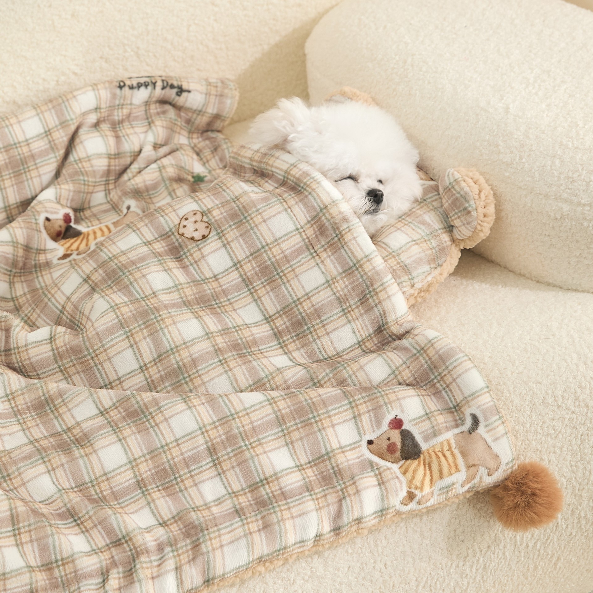 Plaid Apple Premium Soft Fleece Dog Bed Quilt & Pillow Set (S Size 50 x 35 CM) - All-Season Reversible Warm Cat Nap Pad - Image 2