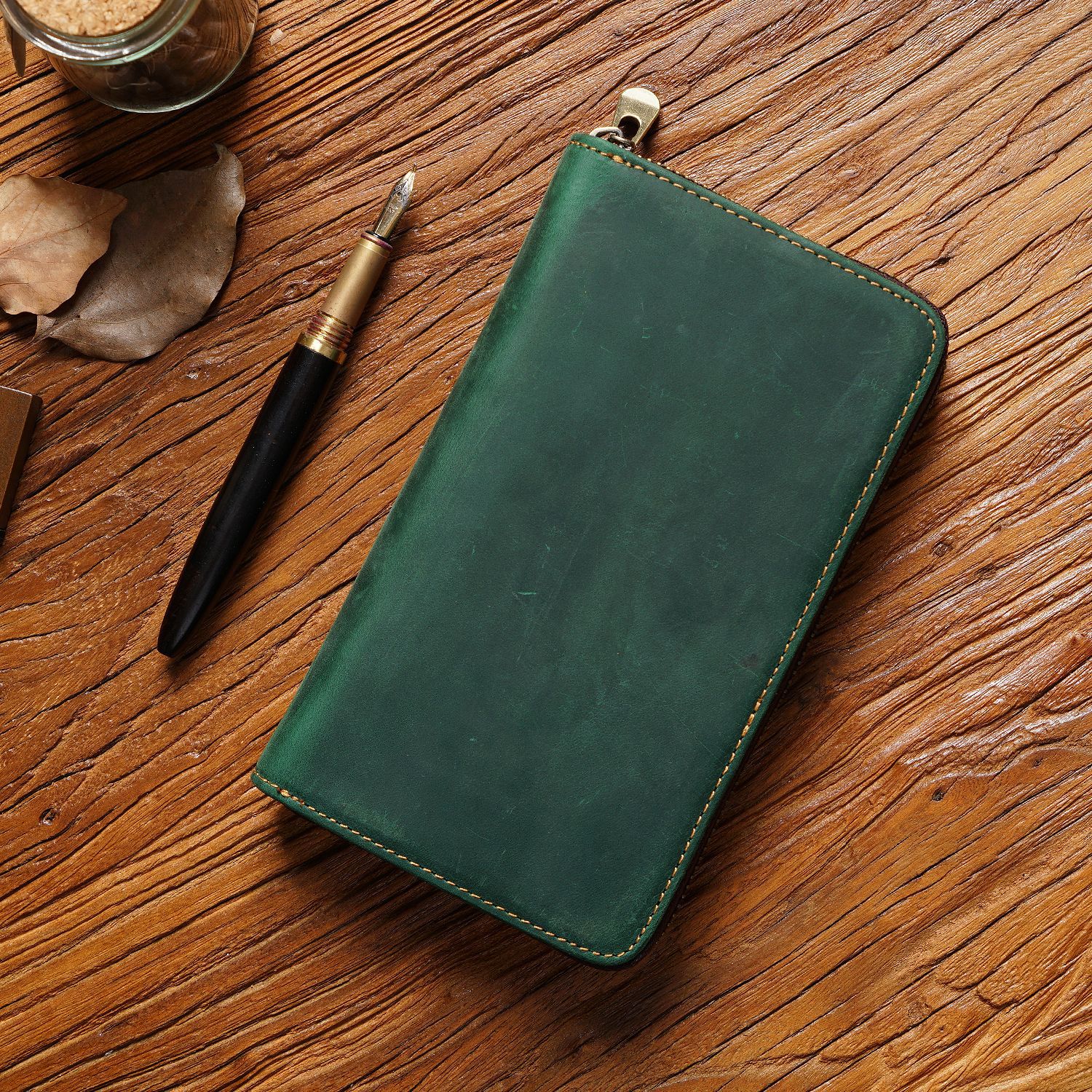 Green Genuine Crazy Horse Leather Fountain Pen Case Zippered Organiser Pouch with 5 Elastic Loops & Mesh Pocket Vintage Stationery Holder - Image 1