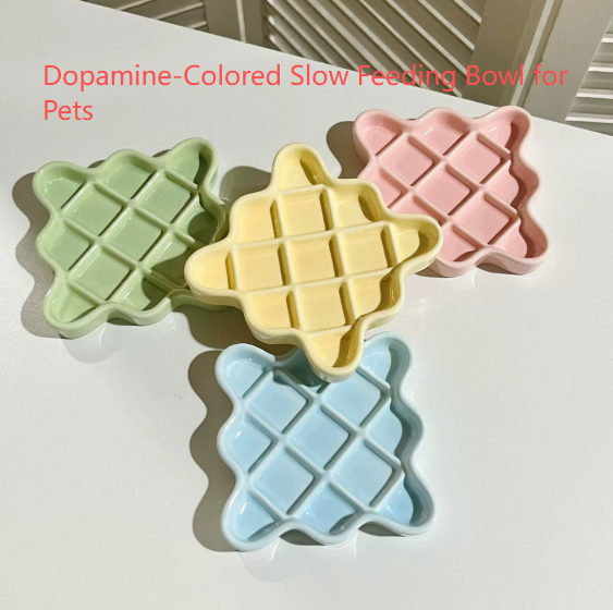 Green Ceramic Slow Feeder Licking Plate for Cats and Dogs | Raised Anti-Choking Grid Design | 11.5 cm Durable Pet Dish - Image 2