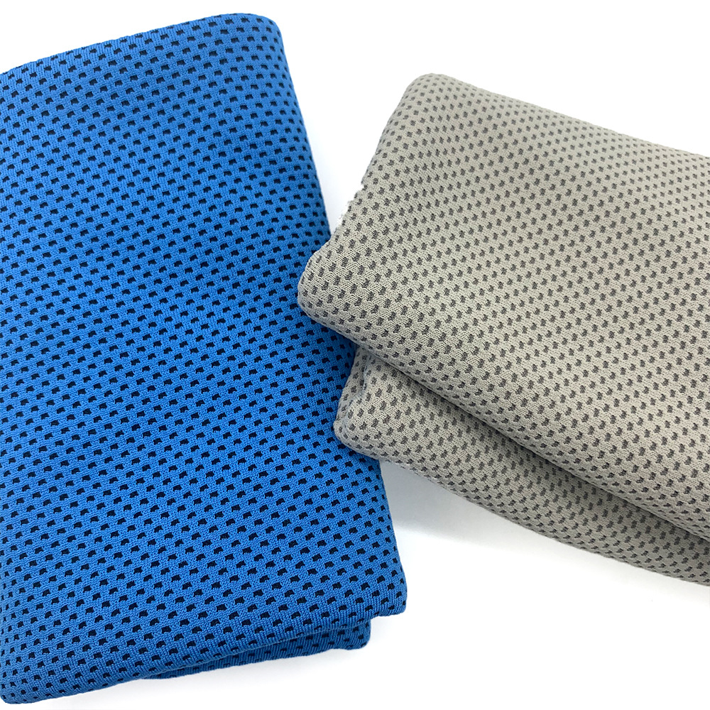 Grey 4-Piece Portable Cooling Towel Set - Quick-Dry Ice-Cool Towel for Sports, Travel, and Heat Relief - Image 2