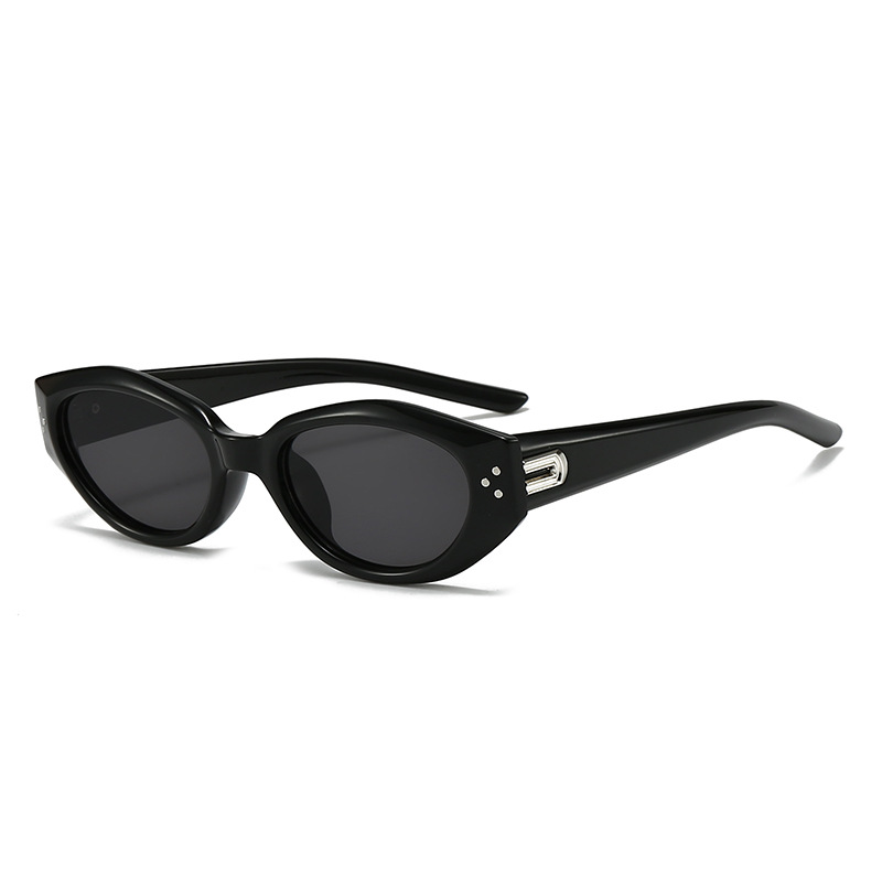Black Retro Oval Sunglasses for Women | Face-Slimming High-End Design | Ultra-Light UV Protection 3-Piece Set - Image 1
