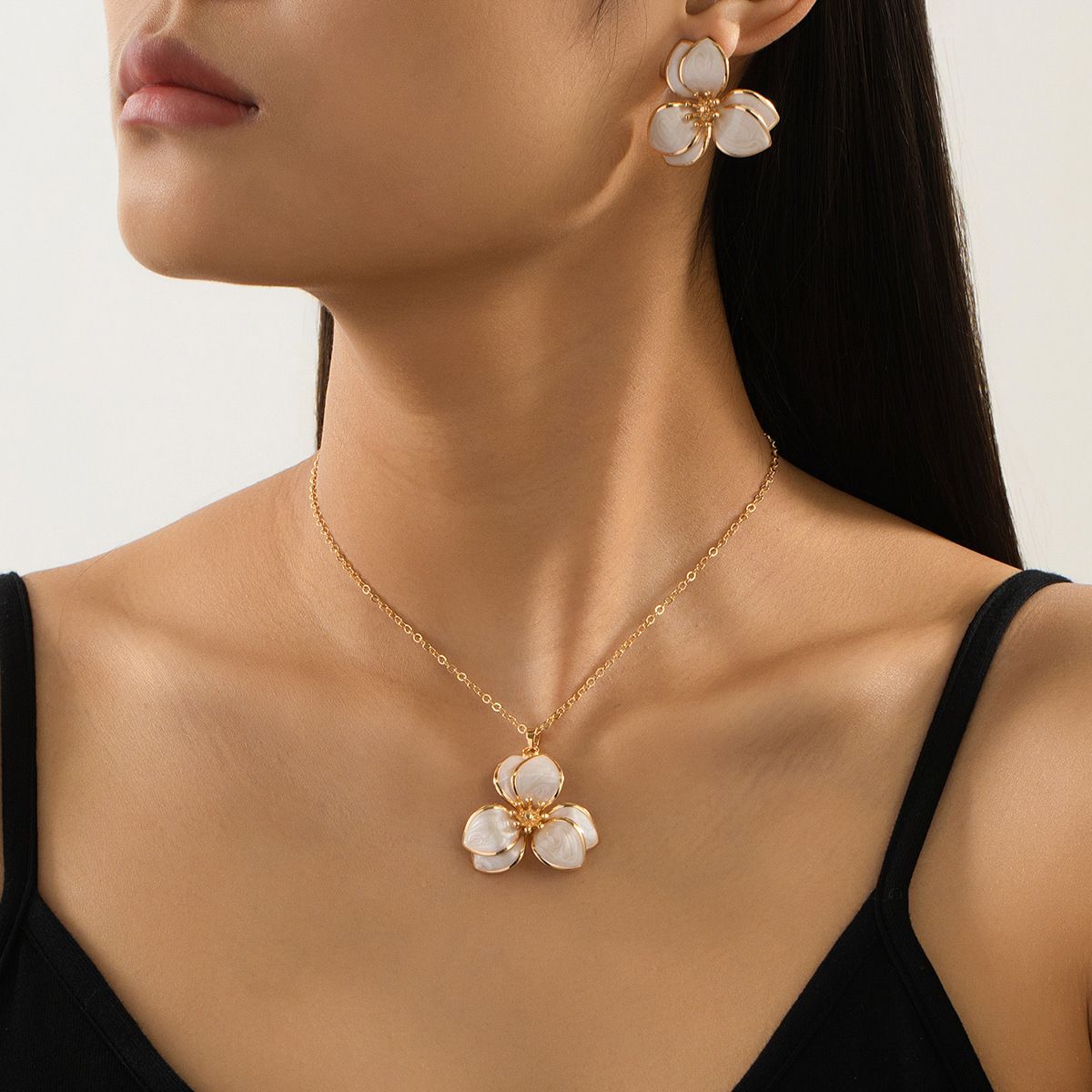 White Floral Enamel Jewelry Set – Five-Piece Alloy Accessory Collection with Minimalist Botanical Design - Image 2