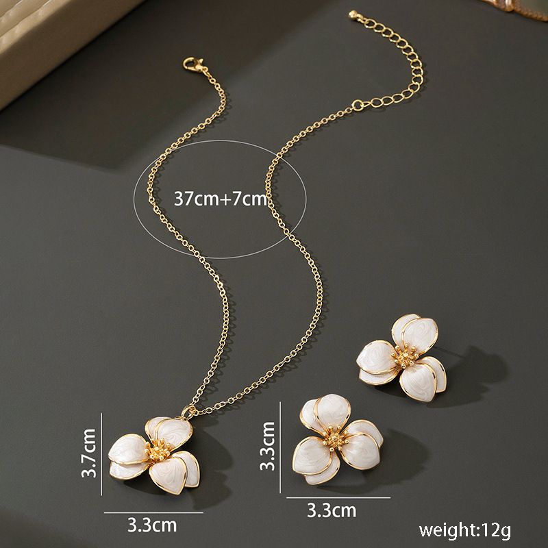 White Floral Enamel Jewelry Set – Five-Piece Alloy Accessory Collection with Minimalist Botanical Design - Image 5