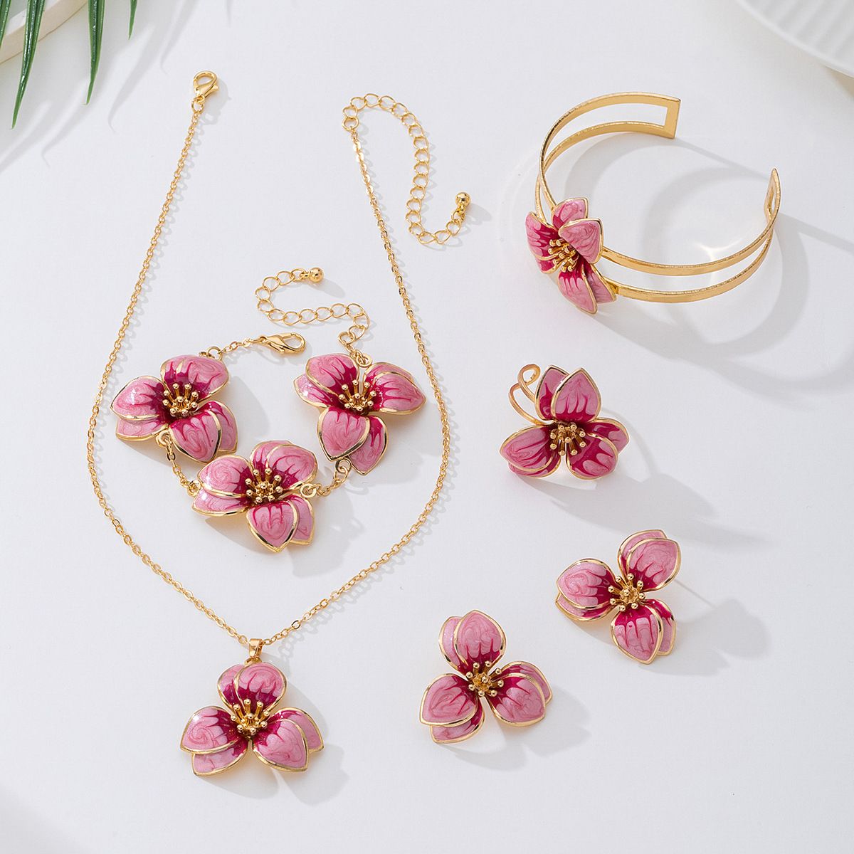 White Floral Enamel Jewelry Set – Five-Piece Alloy Accessory Collection with Minimalist Botanical Design - Image 1