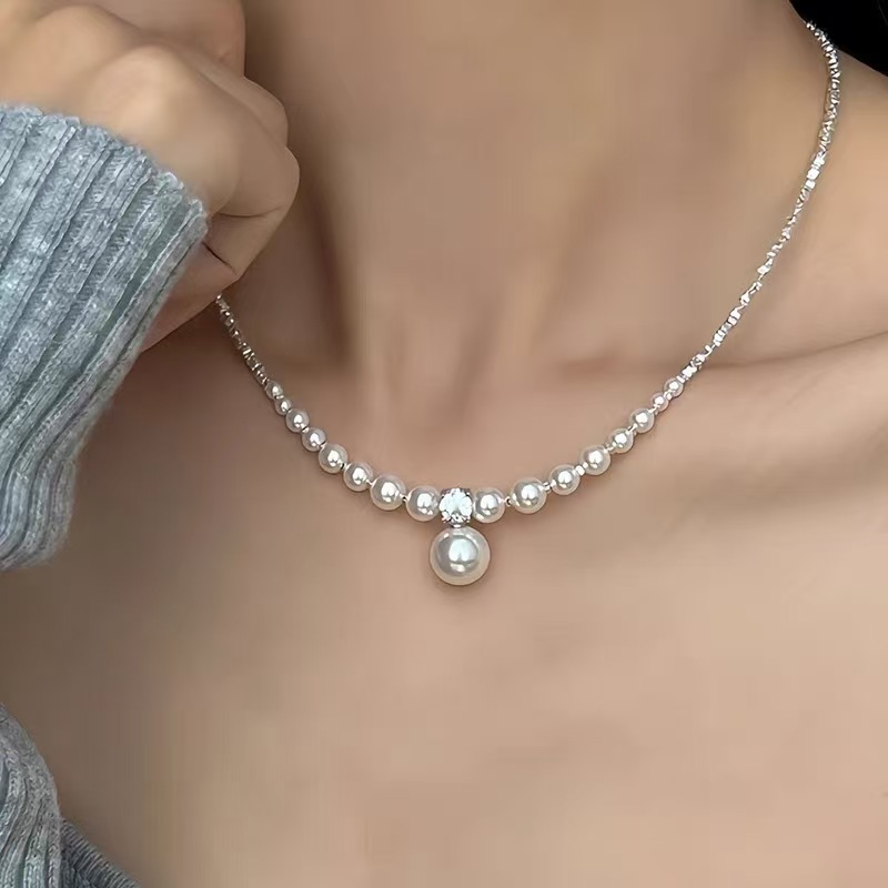 Elegant Pearl Choker Necklace for Women – Ins Style Minimalist Design with Crystal Accent and Drop Pearl Pendant (Silver Tone) - Image 2
