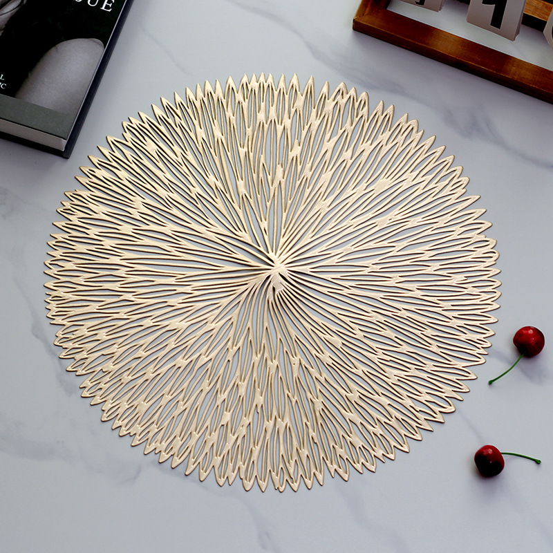 Gold Set of 3 Nordic-Style Round Table Mats – Heat-Resistant, Non-Slip PVC Placemats for Home Use, Creative Dish Pads, 38cm Diameter, Ideal for Dining Tables and Decor - Image 1