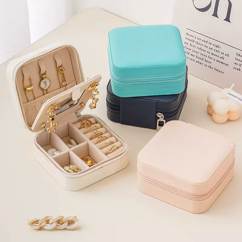 White Mini Travel Jewelry Box with Mirror - 10x10x5cm Portable PU Leather Organizer for Rings, Earrings, Necklaces, Anti-Tarnish Velvet Interior, Compact Design for On-the-Go Storage - Image 3