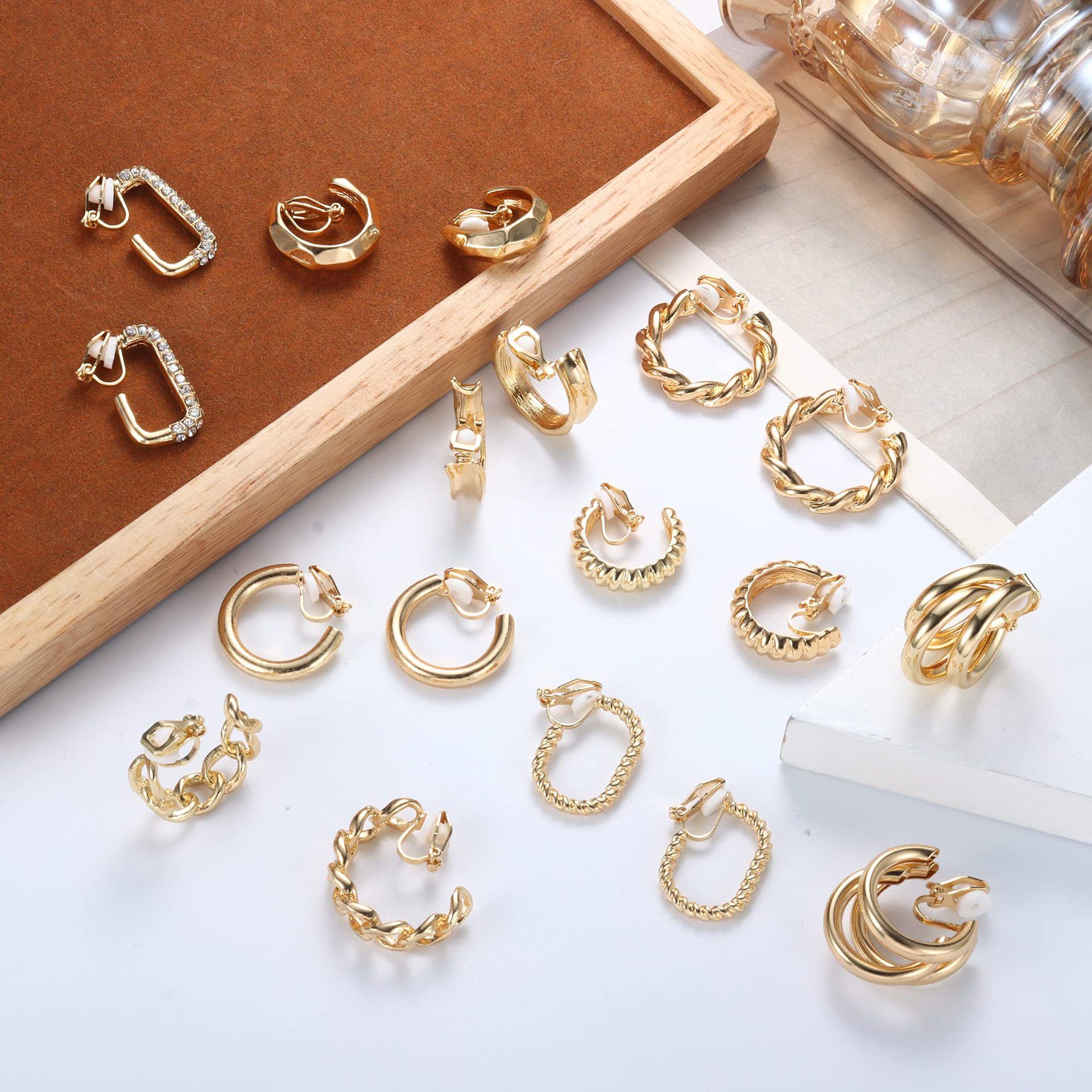 9 Pairs Geometric C-Shaped Non-Pierced Ear Clips Minimalist Hollow Electroplated Alloy Ear Cuffs Painless Fashion Accessory for Local Women - Image 3