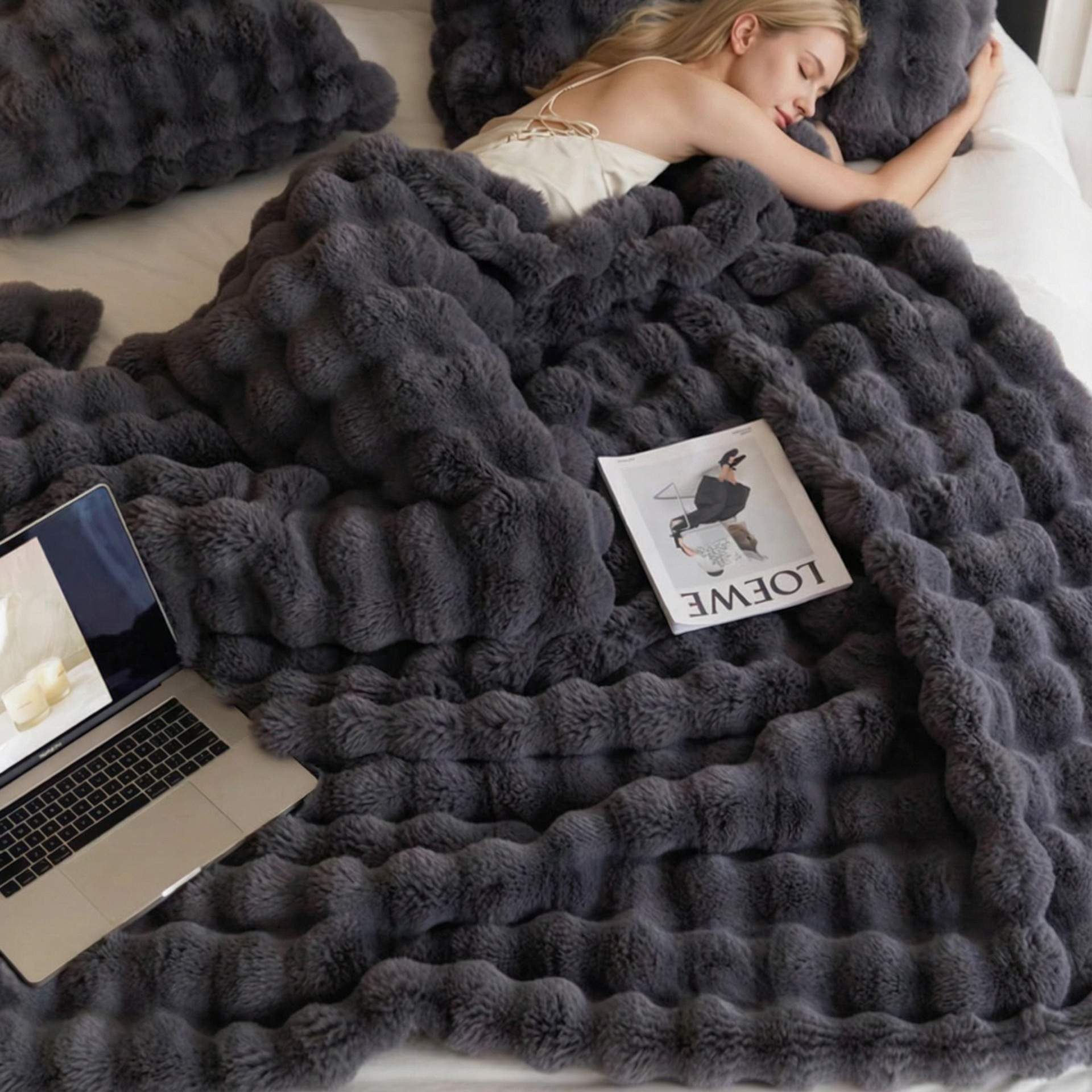 Black Grey Luxury Tuscany Fleece Rabbit Fur Bubble Blanket (140 x 200 CM) - Double-Sided Thickened Soft Plush Bedding & Sofa Throw - Image 1
