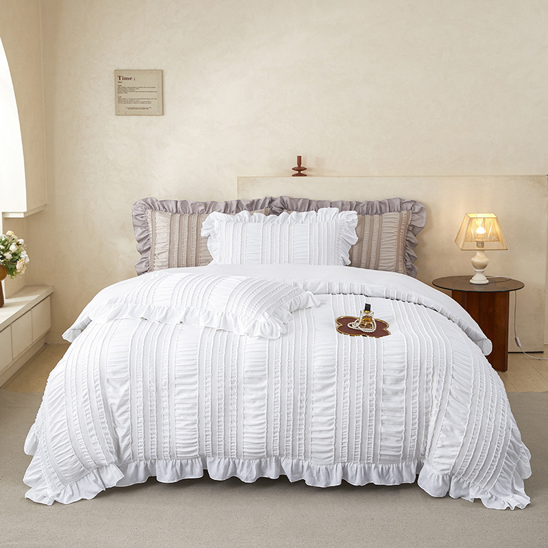 White Elegant Ruffle Seersucker Duvet Cover with 2PCS Pillow Shams - 3-Piece Vertical Stripe Clipped Floral Textured Bedding (Queen Size 229 x 229 CM) - Image 1