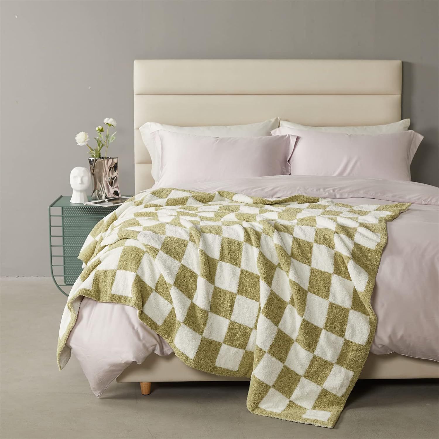 Green and White Premium Knitted Checkerboard Throw Blanket(130 x 150 CM) - Soft Half-Velvet Fleece Nap Blanket, Couch Throw & Office Decorative Wrap - Image 2
