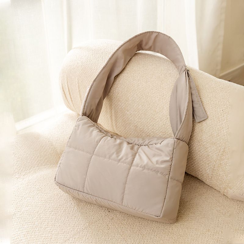Light Grey Foldable Insulated Quilted Pet Shoulder Bag with Adjustable Peep Hole & Safety Buckle - Thickened Warm Travel Tote for Small Dogs & Cats Within 5.7KG - Image 1