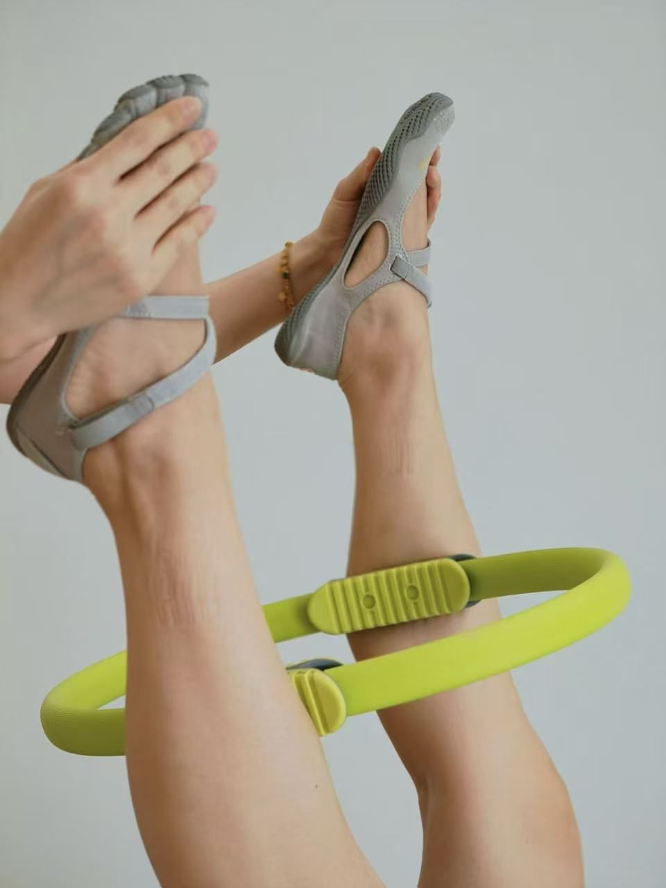 Grey Breathable High-Grip Five-Finger Yoga & Pilates Shoes (Foot Length 26.5 CM) - Professional Training Footwear for Natural Toe Splay & Barefoot Feel - Image 4