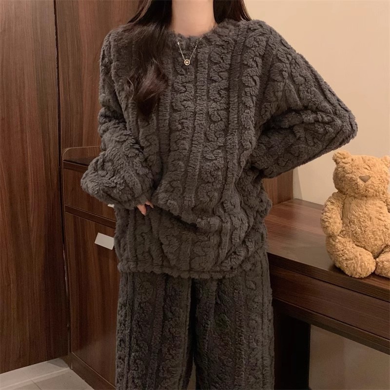 Grey Coral Fleece Jacquard Thermal Pajama Set — Autumn/Winter Fleece-Lined, Thickened, Casual Loungewear - Image 1