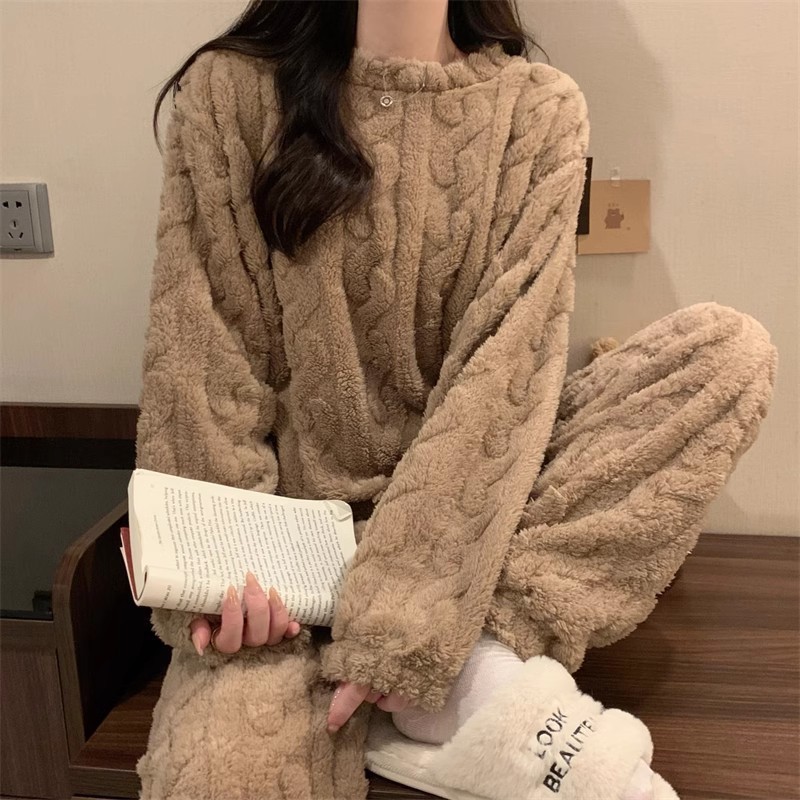 Khaki Coral Fleece Jacquard Thermal Pajama Set — Autumn/Winter Fleece-Lined, Thickened, Casual Loungewear - Image 4
