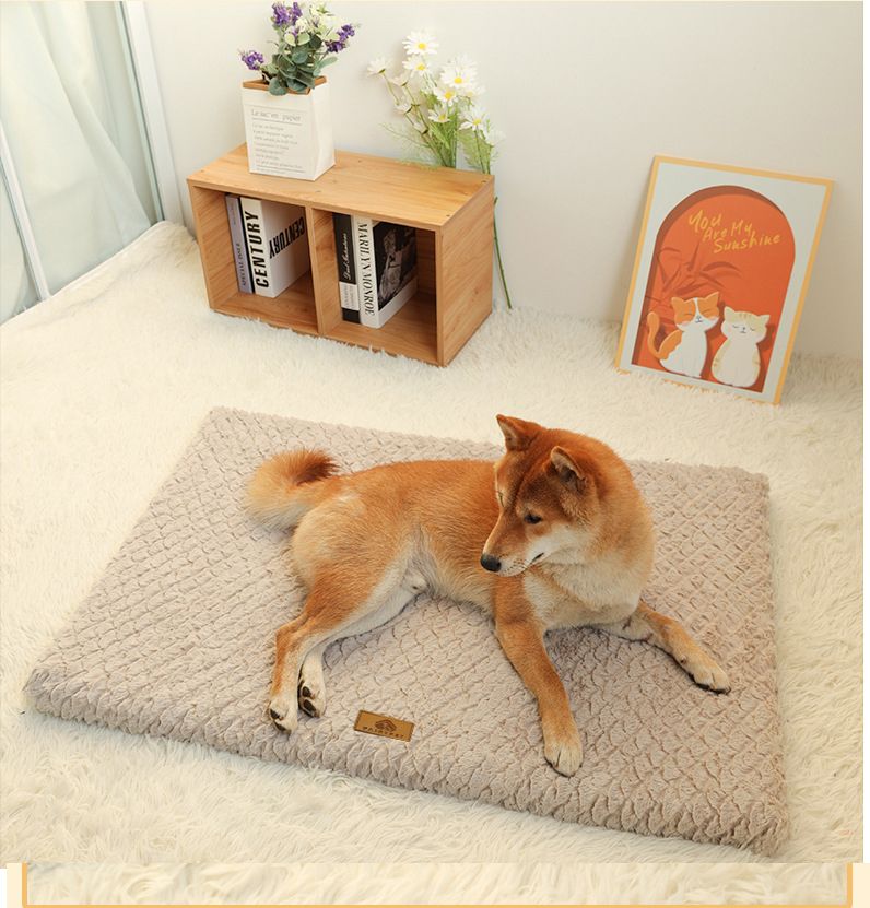 Silver-gray M size Pet Dog Bed Mat - Plush Short Fur Cover with Wave Foam Padding - Washable Removable Cover, Non-Slip Base, Warm Winter Cushion for Dogs and Cats, Multiple Sizes - Image 8