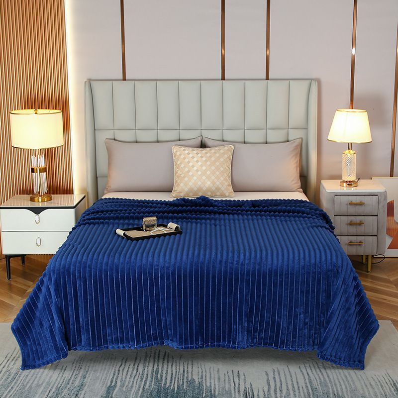 150*200cm Blue Solid Colour Flannel Throw Blanket - Thick Double-Sided Fleece with Ribbed Texture - Soft throw blanket& Lightweight for Sofa, Bed, Office Nap, Air-Conditioned Rooms - Durable, Machine Washable, Non-Shedding - Image 1