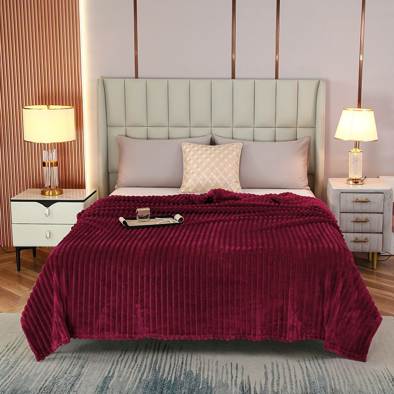 100*150cm Red Solid Colour Flannel Throw Blanket - Thick Double-Sided Fleece with Ribbed Texture - Soft throw blanket& Lightweight for Sofa, Bed, Office Nap, Air-Conditioned Rooms - Durable, Machine Washable, Non-Shedding - Image 1