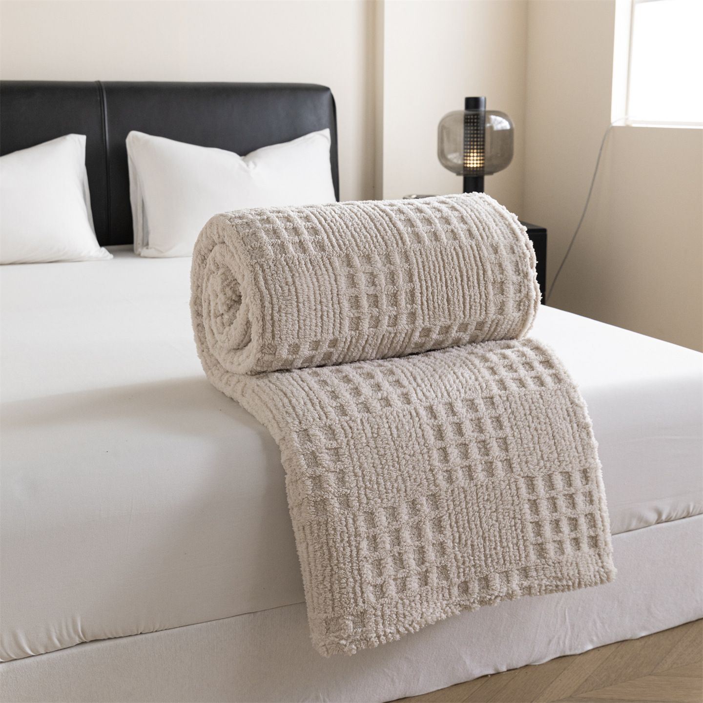 Light coffee color 180*200cm Thickened Double-Sided Plush Waffle Weave Throw Blanket - Anti-Static Taffeta Velvet & Flannel Fleece - Warm, Soft, Non-Shedding Blanket for Winter, Sofa, Bed & Office - Image 1