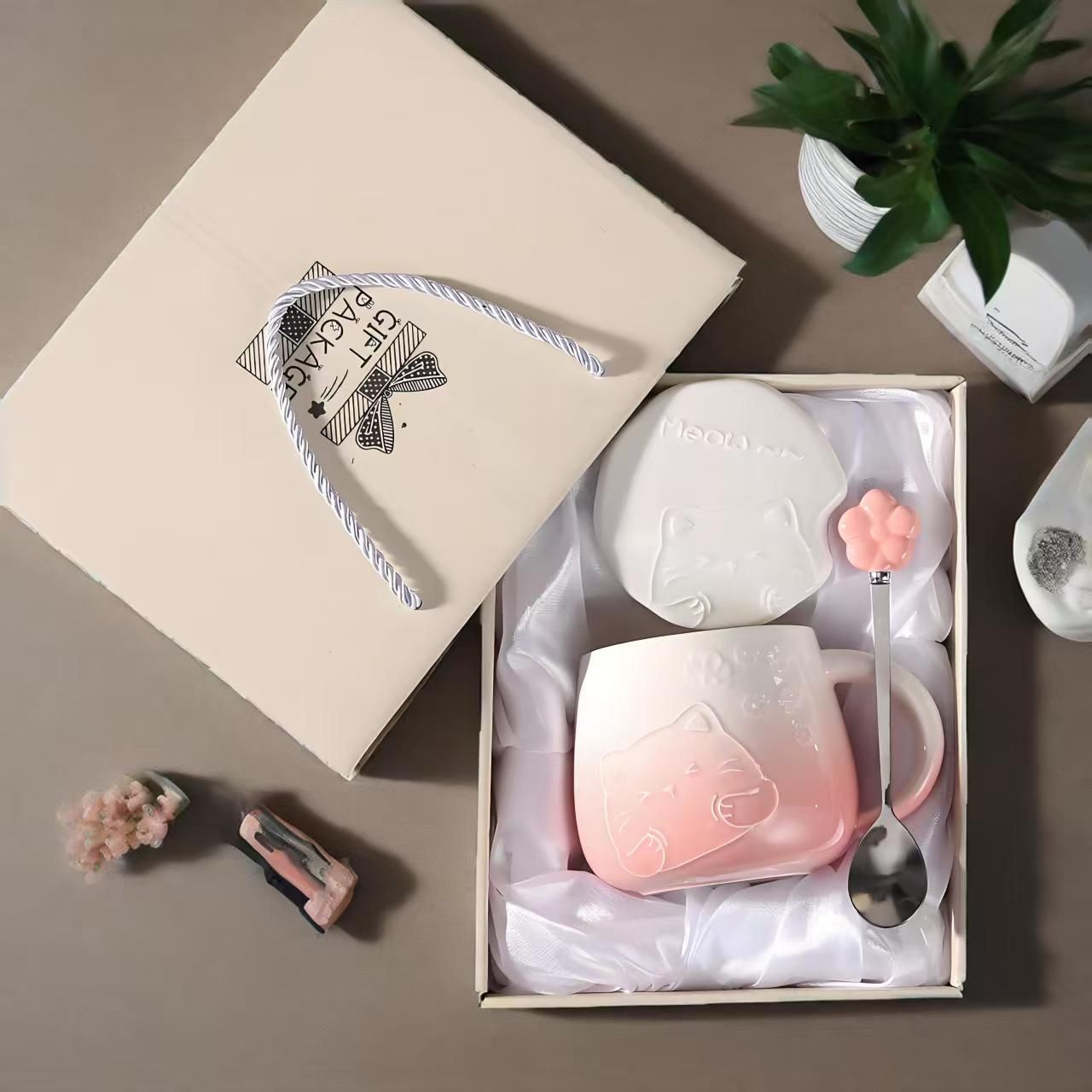 Pink Gradient Cat Ceramic Mug with Lid and Spoon - 400ml Porcelain Coffee Cup - Adorable 3D Cat Design, Pastel Colour, Gift Box Included - Ideal for Home, Office, or as a Present for Women and Cat Lovers - Image 1