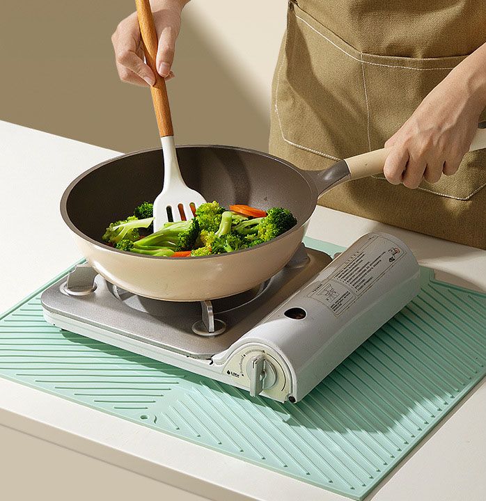 3-Piece Beige Silicone Draining Mat Set Kitchen Counter Protector Heat-Resistant Non-Slip Mats Large Medium Small - Image 4