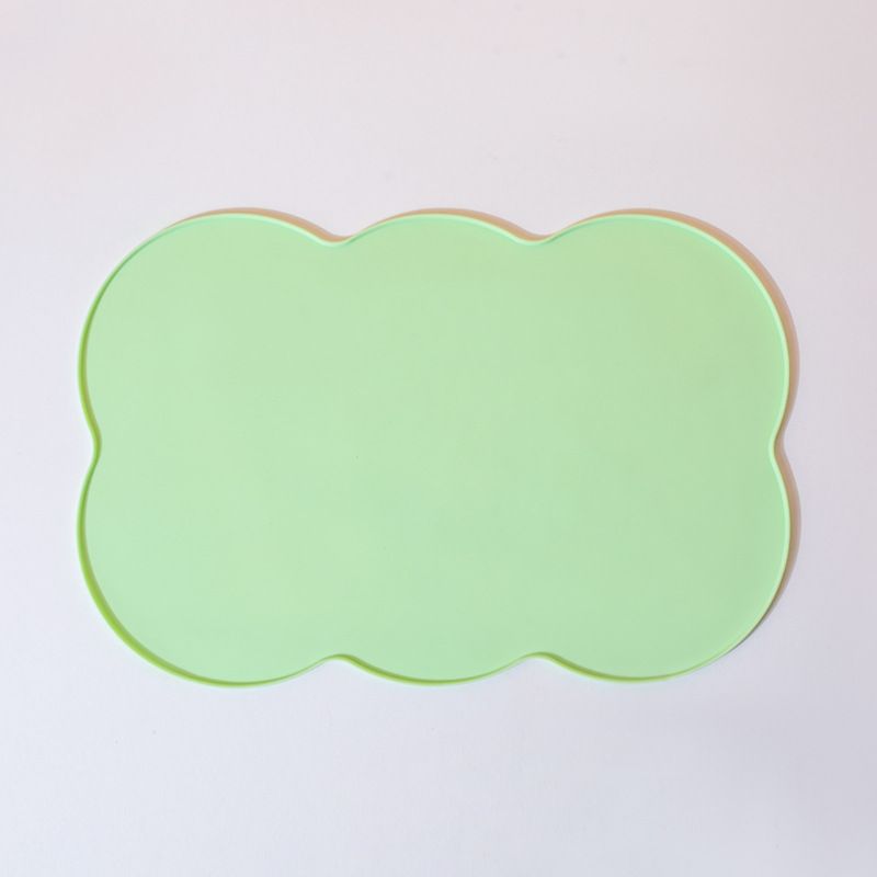 3-Piece Green Silicone Placemat Set Cloud Shape Non-Slip Heat Resistant Kids Dining Mat - Image 1