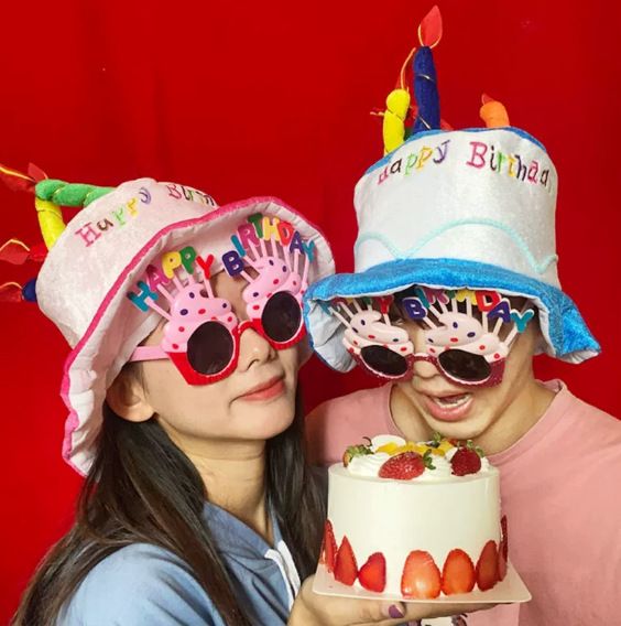 4-piece Blue Plush Birthday Cake Hat Set - Novelty Party Accessory with Matching Glasses and Medals and Shoulder Straps, Fun Photo Prop for Adults and Kids - Image 4
