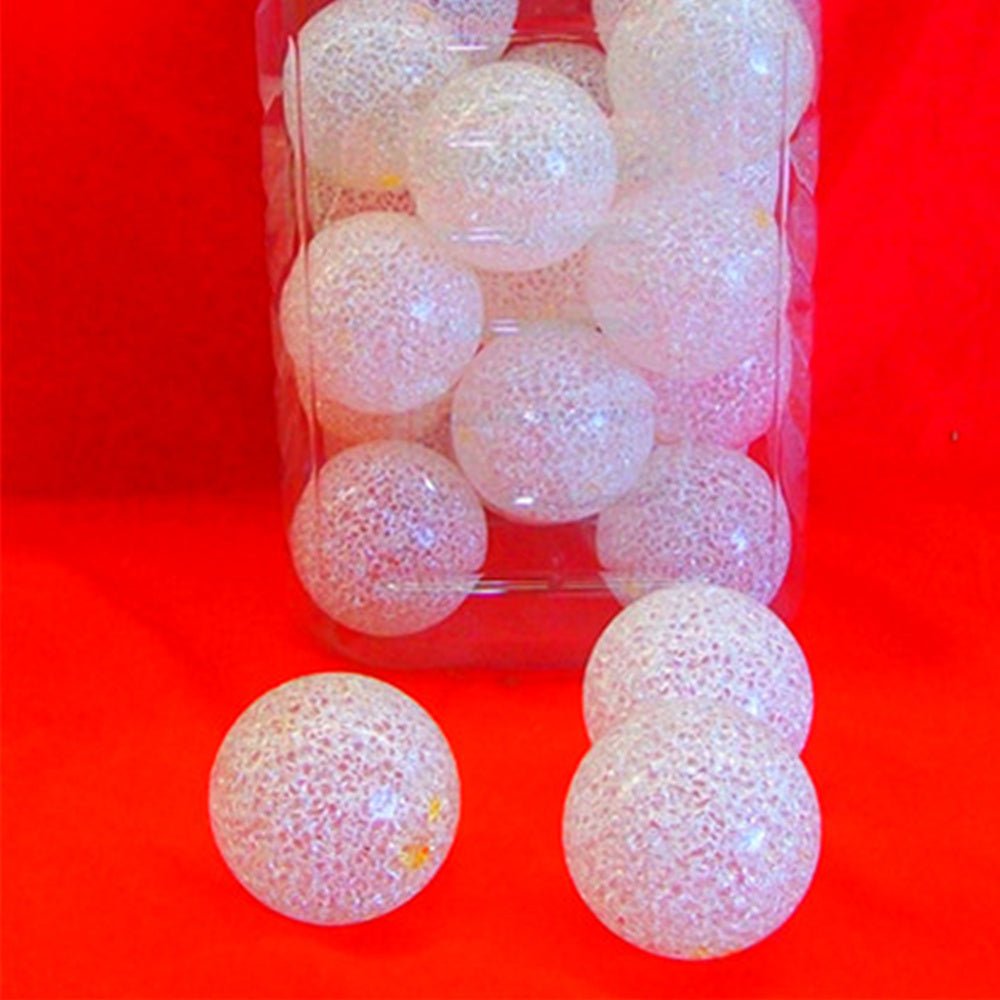 6x Glitter snow balls - Image 1