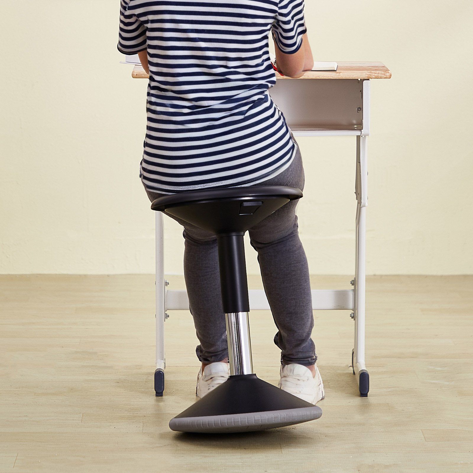 Wobble Chair, Height-Adjustable (15.7-21.7