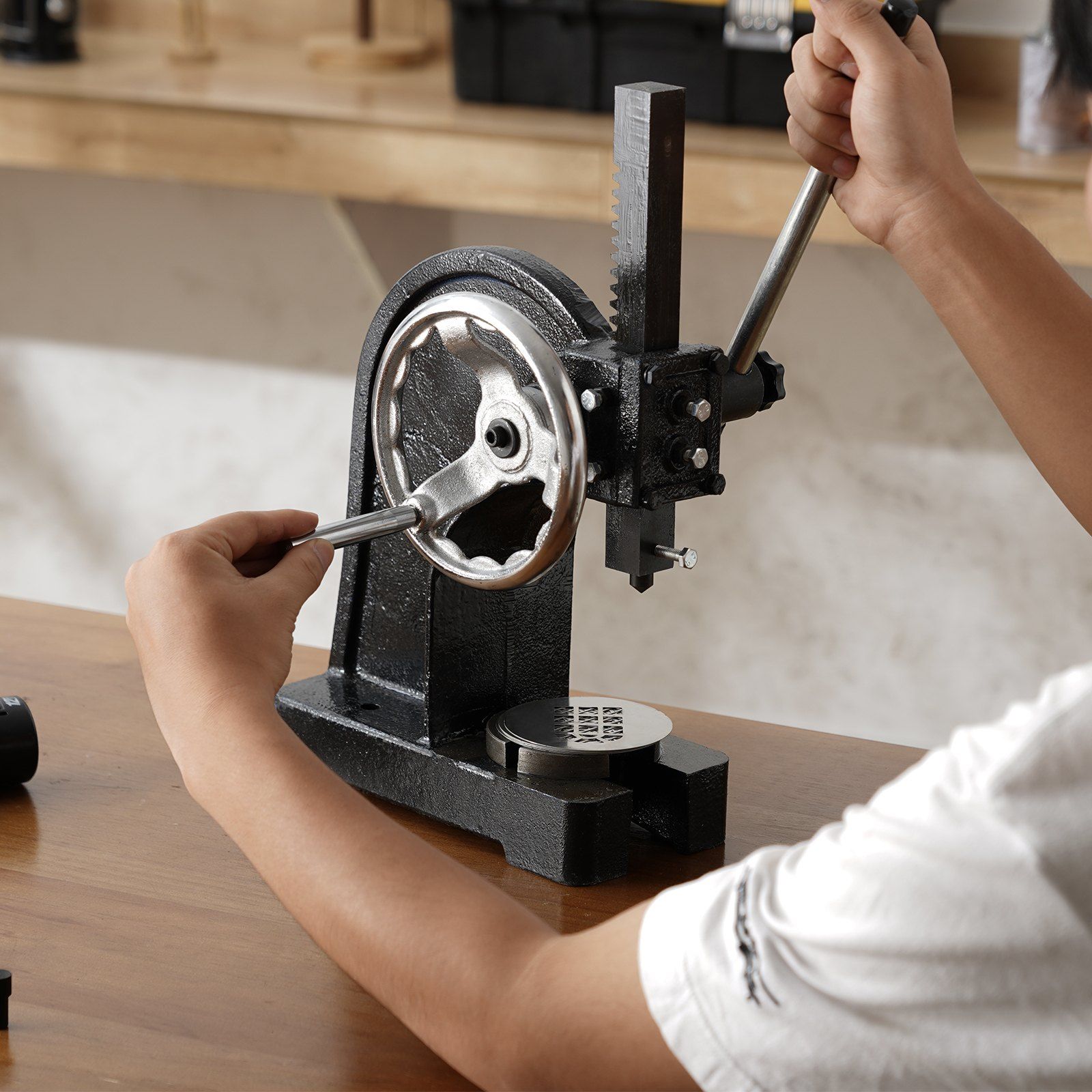 Arbor Press, 1 Ton Manual Arbor Press with Handwheel, 15cm Maximum Height, Cast Iron Heavy-duty Manual Desktop Arbor Press, Precision Hand Press for Stamping, Bending, Stretching, Forming - Image 8