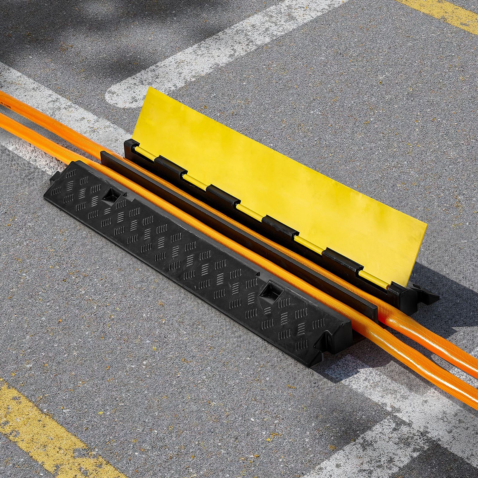 Cable Protector Ramp, 9,979 kg/axle Capacity, 2 Channel Heavy Duty Rubber Cord Hose Wire Cover, 55 x 50 mm Channel, Traffic Speed Bump with Flip-Open Top Cover, for Indoor Outdoor Use, 1 Pack - Image 8